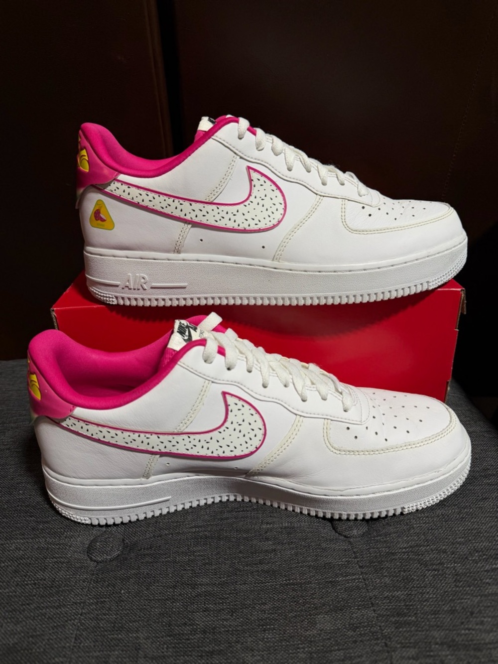 Nike White & Hot Pink Women's Low-Top Sneakers - Picture 4 of 12